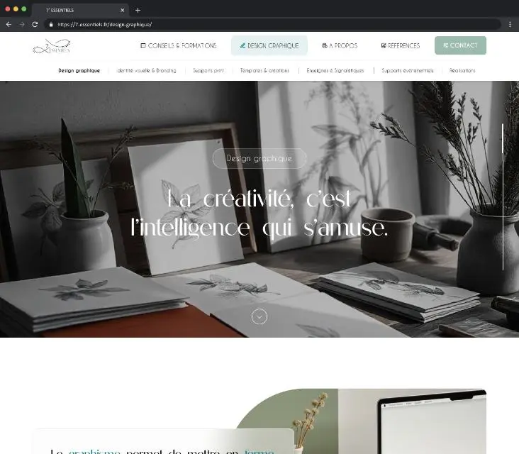 Page d'accueil d'un site de prêt-à-porter sur fond crème : photographie de mode en pleine largeur, puis grille de produits.